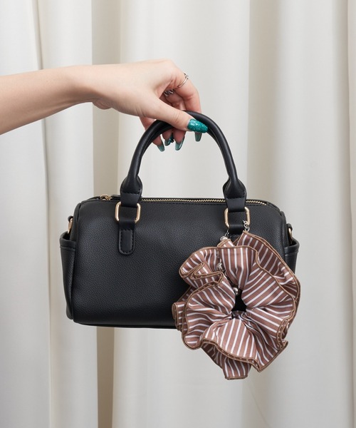 CIAOPANIC TYPY（チャオパニックティピー）の「:lilチェーン付きストライプシュシュ（キーホルダー・レディース・ブラック/ブラウン/ブルー・ONE SIZE）」の3枚目の写真