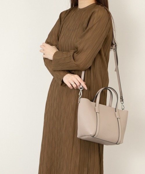 RIPANI(リパーニ)の「【RIPANI】クラッシーミニ2WAYバッグ(Q66408)(ハンドバッグ・レディース・グレイッシュベージュ/ライトグレー・ALL)」の7枚目の写真