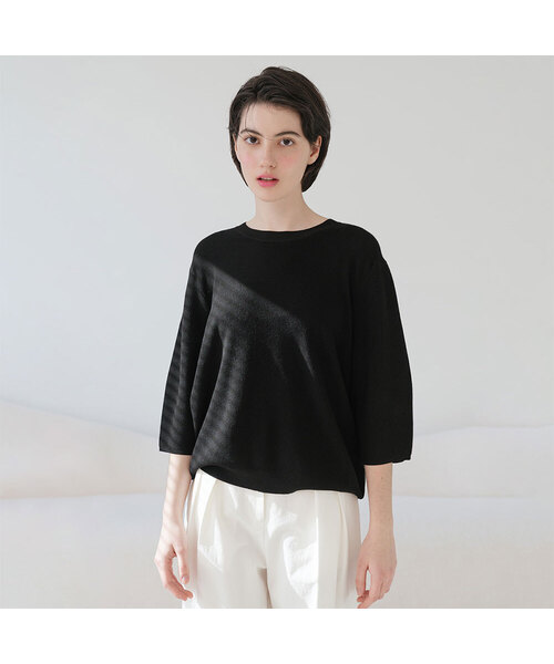VASCARA(バスカラ)の「Drop Shoulder Round Neck Capri Knitwear (5colors)(ニット/セーター・レディース・クリーム/ライトイエロー/ブラック/カーキ/ライトピンク・FREE)」の1枚目の写真