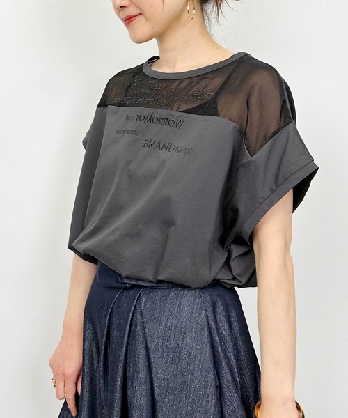 LUGIVA(ルギヴァ)の「オーガンジー切り替えエンブロイダリーTシャツ(Tシャツ/カットソー・レディース・チャコールグレー/オフホワイト/ブラック・M)」の21枚目の写真