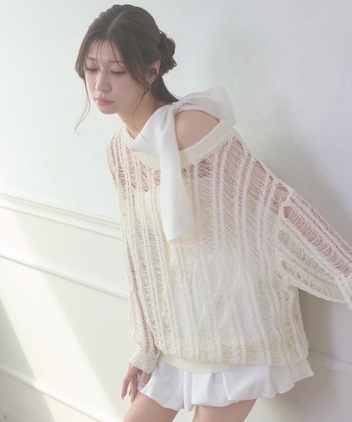 Ambre Neige(アンブルネージュ)の「shoulder ribbon set with cup camisole / ショルダーリボンセットカップツキキャミソール(キャミソール・レディース・アイボリー/ブラック・FREE)」の6枚目の写真