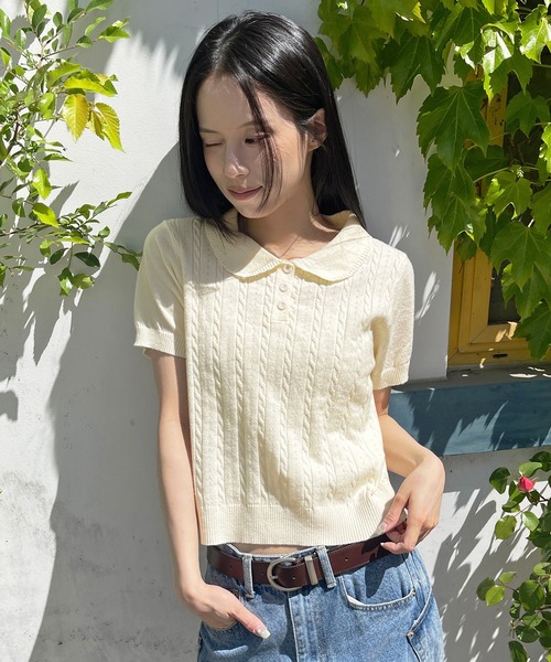 UNE MANSION(ユヌマンション)の「【好みやスタイリングに合わせて選べる豊富な6カラー展開】ラブリーラウンドカラーケーブル編み半そでスプリングニット(ニット/セーター・レディース・ネイビー/レッド/ピンク/グレー/スカイブルー/アイボリー・FREE)」の2枚目の写真