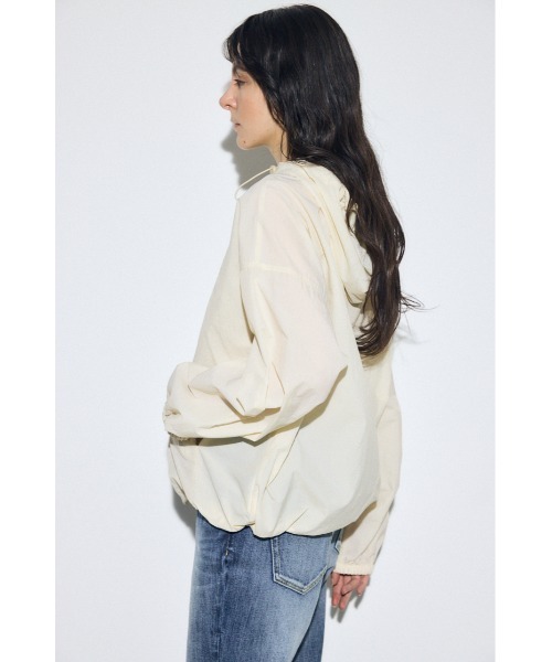 AZUL by moussy(アズールバイマウジー)の「ナイロンアノラックパーカー(ブルゾン・レディース・アイボリー/ブラック/ミント・FREE)」の6枚目の写真