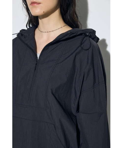 AZUL by moussy(アズールバイマウジー)の「ナイロンアノラックパーカー(ブルゾン・レディース・アイボリー/ブラック/ミント・FREE)」の17枚目の写真