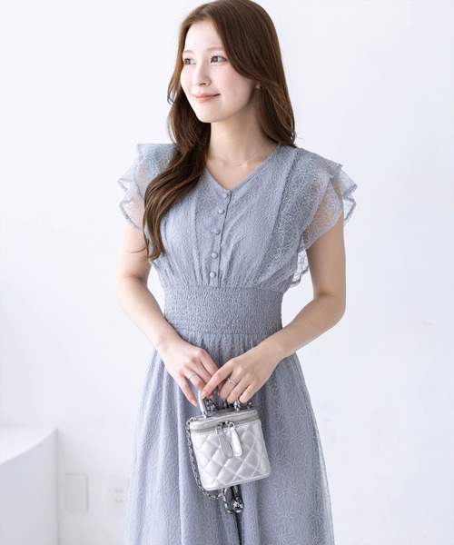 CLEAR BASIC（クリアベーシック）の「フラワーレースフレアスリーブワンピース[大人 フェミニン 上品 オケージョン]≪新作≫（ワンピース・レディース・ブラック/ブルーグレー・PF/F）」の7枚目の写真