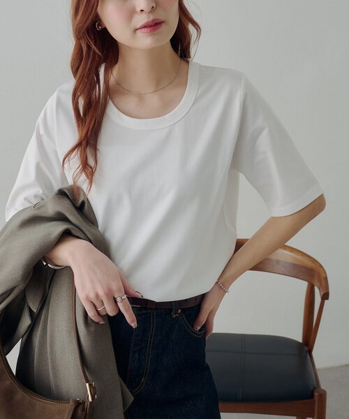 DISCOAT(ディスコート)の「【Noka / 接触冷感】Uネック半袖Tシャツ(Tシャツ/カットソー・レディース・ブラウン/オフホワイト/ブラック・FREE)」の4枚目の写真