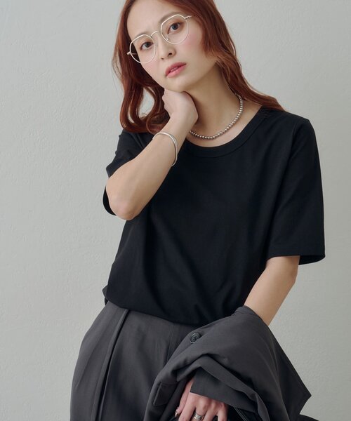 DISCOAT(ディスコート)の「【Noka / 接触冷感】Uネック半袖Tシャツ(Tシャツ/カットソー・レディース・ブラウン/オフホワイト/ブラック・FREE)」の21枚目の写真