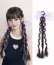 MAISON SELECT（メゾンセレクト）の「2C41-KR シアーリボン付 三つ編みエクステ付き ヘアゴム ポニーテールヘア（ヘアゴム）」