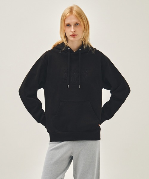 MARITHE + FRANCOIS GIRBAUD(マリテフランソワジルボー)の「CLASSIC LOGO EMBROIDERY HOODIE(パーカー・レディース・ヘザーグレー/ネイビー/オリーブ/ブラック×ブラック・X-LARGE/LARGE/MEDIUM/SMALL)」の2枚目の写真