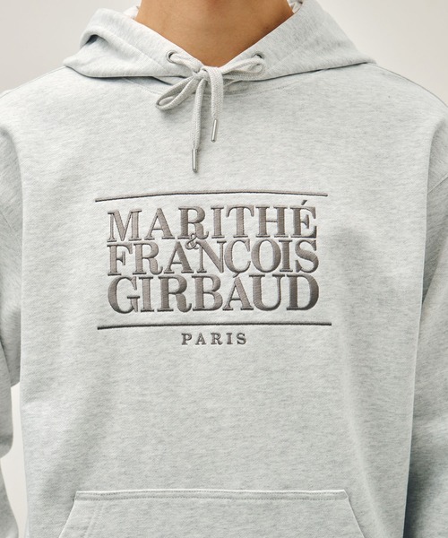 MARITHE + FRANCOIS GIRBAUD(マリテフランソワジルボー)の「CLASSIC LOGO EMBROIDERY HOODIE(パーカー・レディース・ヘザーグレー/ネイビー/オリーブ/ブラック×ブラック・X-LARGE/LARGE/MEDIUM/SMALL)」の8枚目の写真