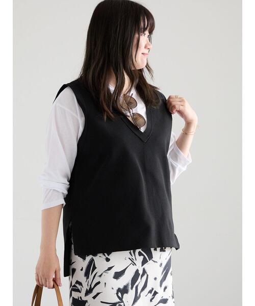 Te chichi(テチチ)の「Vネックニットベスト(ベスト・レディース・ブラック/サックスブルー/オフホワイト・F)」の13枚目の写真