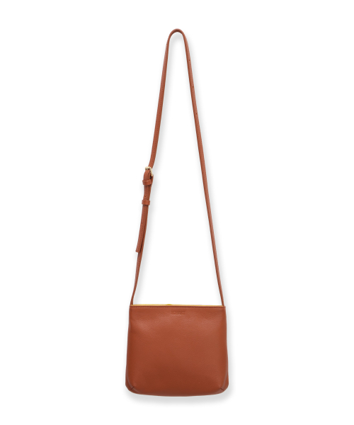NOHANT(ノアン)の「MINI CROSSBODY BAG CAMEL(メッセンジャーバッグ・メンズ・キャメル・FREE)」の1枚目の写真