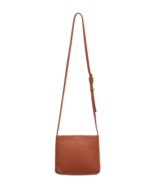 NOHANT(ノアン)の「MINI CROSSBODY BAG CAMEL(メッセンジャーバッグ・メンズ・キャメル・FREE)」の8枚目の写真
