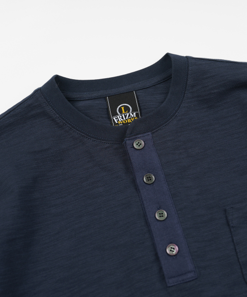 FRIZMWORKS(フリズムワークス)の「SLUB HENLEY NECK L/S TEE _ NAVY(Tシャツ/カットソー・メンズ・その他・SMALL/MEDIUM/LARGE/X-LARGE)」の3枚目の写真