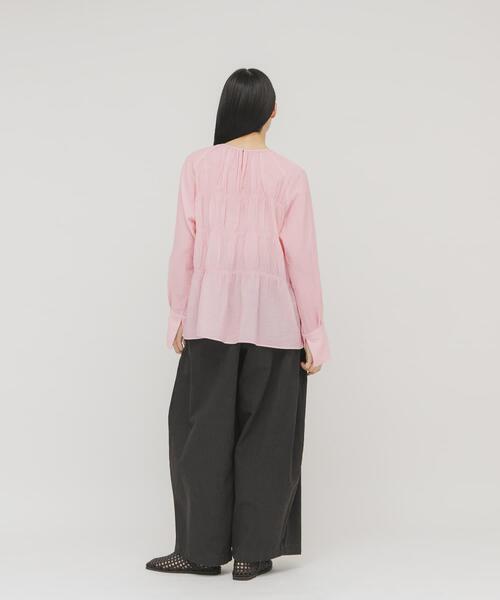 KBF(ケイビーエフ)の「ティアードブラウス(シャツ/ブラウス・レディース・アイボリー/ピンク/ブラック・ONE)」の18枚目の写真