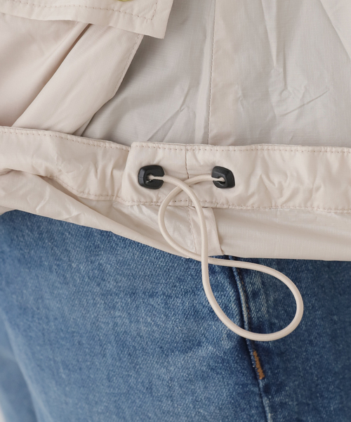 OUTDOOR PRODUCTS（アウトドアプロダクツ）の「BARBOUR ROWANE SHOWERPROOF JACKET（その他アウター・レディース・アイボリー/カーキ・10）」の6枚目の写真