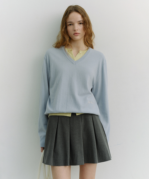 DUNST(ダンスト)の「PLEATS MINI SKIRT_UDSK6A202_GREY STRIPE(スカート・レディース・グレー・SMALL/MEDIUM/LARGE)」の1枚目の写真