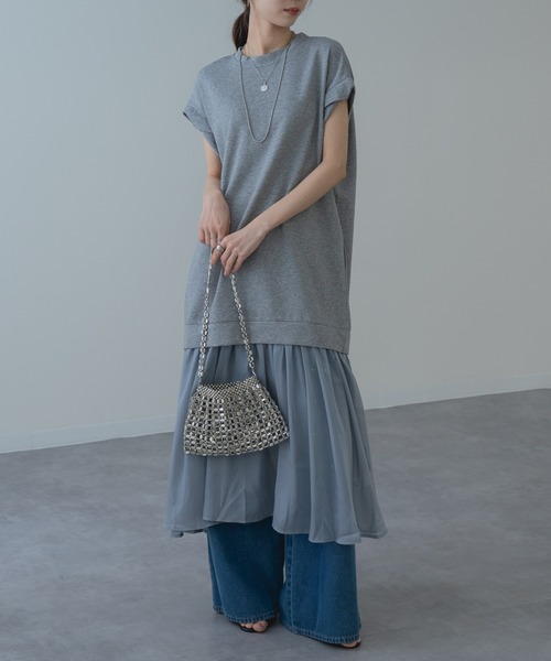 refinedworks(リファインドワークス)の「【refinedworks】裾シフォン の 異素材 ドッキング 半袖 ワンピース(ワンピース・レディース・グレー/ブラック・FREE)」の7枚目の写真