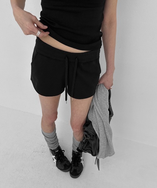 BLACKUP（ブラックアップ）の「[MADE] ビエントバンディングショートパンツ（スウェットパンツ・レディース・ブラック/グレー・LARGE/SMALL/MEDIUM）」の5枚目の写真