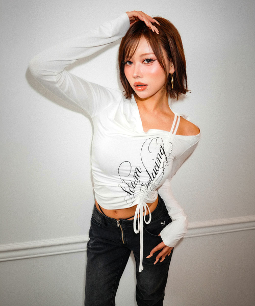 SCHISM INDUCING(スキズムインデューシング)の「ASSYMETRIC SHIRRED TOP WHITE(Tシャツ/カットソー・レディース・その他・FREE)」の5枚目の写真