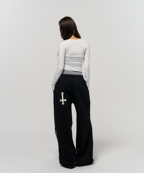 SCHISM INDUCING(スキズムインデューシング)の「ASSYMETRIC SHIRRED TOP WHITE(Tシャツ/カットソー・レディース・その他・FREE)」の11枚目の写真