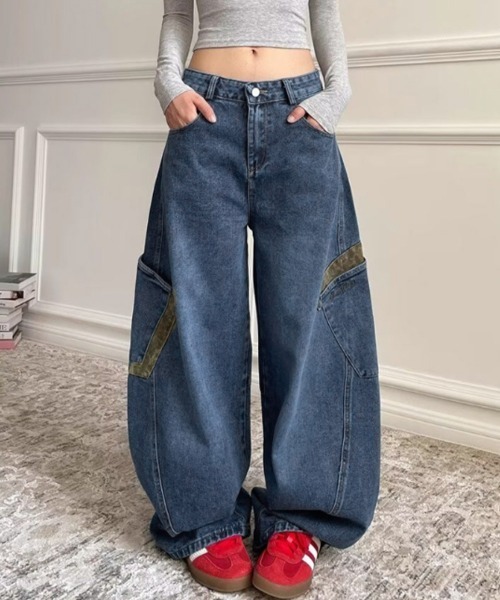Miniministore(ミニミニストア)の「デニムカーブパンツ レオパード柄ポケット(デニムパンツ・レディース・ネイビー/インディゴブルー・M/S/L)」の1枚目の写真