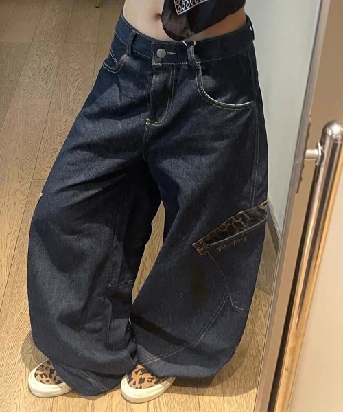 Miniministore(ミニミニストア)の「デニムカーブパンツ レオパード柄ポケット(デニムパンツ・レディース・ネイビー/インディゴブルー・M/S/L)」の5枚目の写真