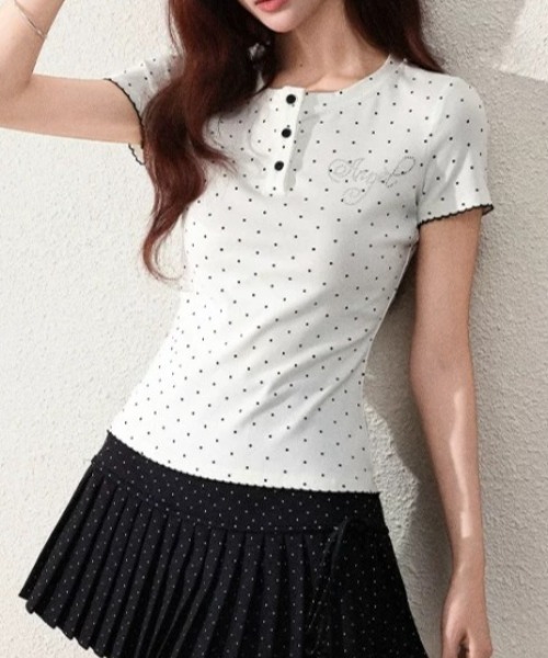ViViDAY(ビビデー)の「ラインストーン英字ロゴ ドット柄tシャツ(Tシャツ/カットソー・レディース・ホワイト・M)」の3枚目の写真