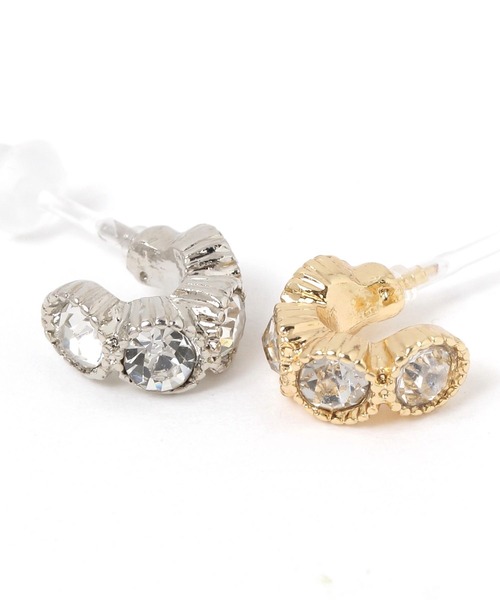 LAKOLE(ラコレ)の「4連ビジューフープ樹脂ポストピアス / 663504(ピアス(両耳用)・レディース・その他2/その他1・FREE)」の4枚目の写真