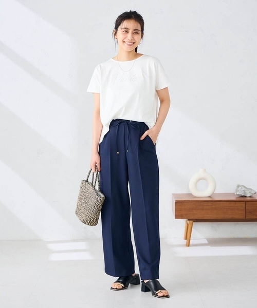 a.v.v(アーヴェヴェ)の「トングサンダル(その他シューズ・レディース・ブラウン/ブラック・23.5/24.5)」の3枚目の写真