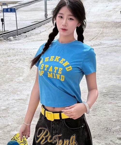 AsheKsha（アシクシャ）の「ドーパミンブルーとイエローの配色アルファベットプリント半袖Tシャツ（Tシャツ/カットソー・レディース・ブルー・M）」の10枚目の写真