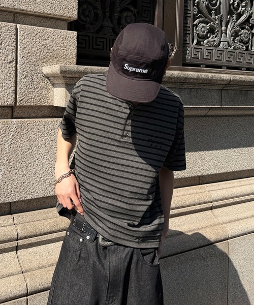 kutir(クティール)の「ASSORTED HENLEY NECK SILVER BUTTON TEE/アソートヘンリーネックシルバーボタンTEE(Tシャツ/カットソー・メンズ・ブラック/ネイビー/グレー/カーキ/杢グレー/ボルドー・LARGE/MEDIUM)」の9枚目の写真