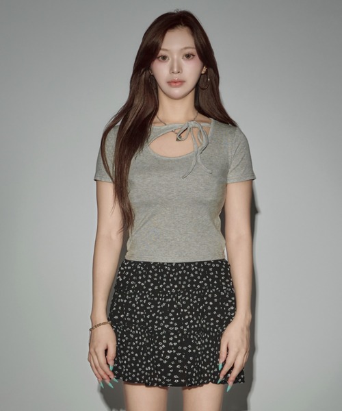 CeLess(セレス)の「Nuance Cutout Short Top / ニュアンスカットアウトショートトップス(Tシャツ/カットソー・レディース・ホワイト/グレー・FREE)」の12枚目の写真