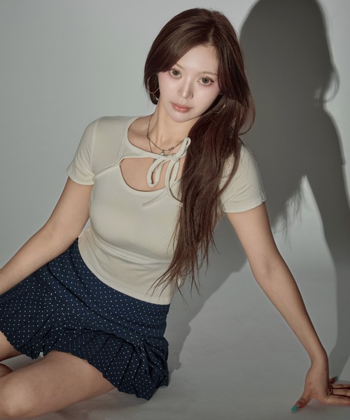 CeLess(セレス)の「Nuance Cutout Short Top / ニュアンスカットアウトショートトップス(Tシャツ/カットソー・レディース・ホワイト/グレー・FREE)」の7枚目の写真