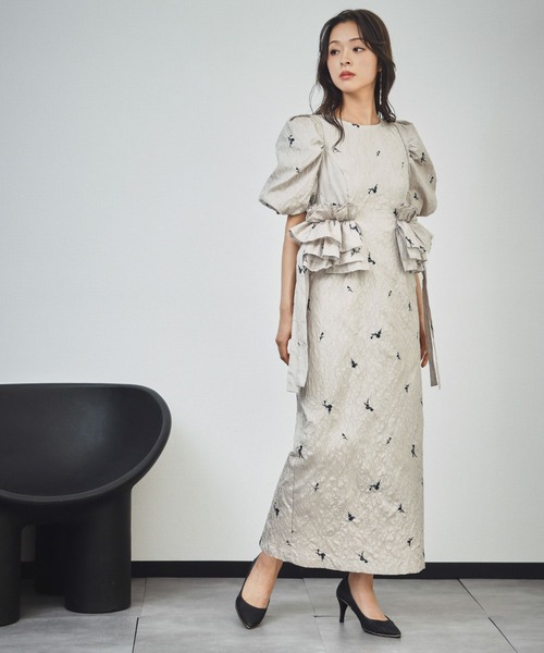 girl（ガール）の「《新色追加》ブロッサムフリルドレス フラワー刺繍 ジャガード パフスリーブ Iライン 結婚式 ワンピース パーティードレス オケージョンドレス お呼ばれ 二次会 成人式 同窓会 謝恩会《着用動画あり》（ドレス・レディース・ブラック/ネイビー/ベージュ/ブラウン・L/M/S）」の21枚目の写真