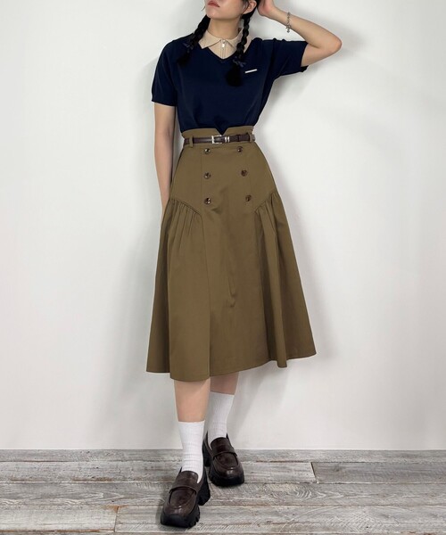 NICOLE CLUB(ニコル クラブ)の「ダブルボタンフレアスカート(スカート・レディース・ブラウン/ネイビー/ブラック・M)」の17枚目の写真