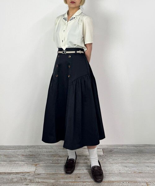 NICOLE CLUB(ニコル クラブ)の「ダブルボタンフレアスカート(スカート・レディース・ブラウン/ネイビー/ブラック・M)」の12枚目の写真