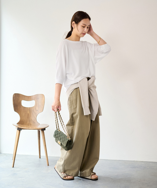 FRAMeWORK(フレームワーク)の「シアー裏毛ドレーププルオーバー(Tシャツ/カットソー・レディース・ブルー/ホワイト/ブラック・FREE)」の19枚目の写真