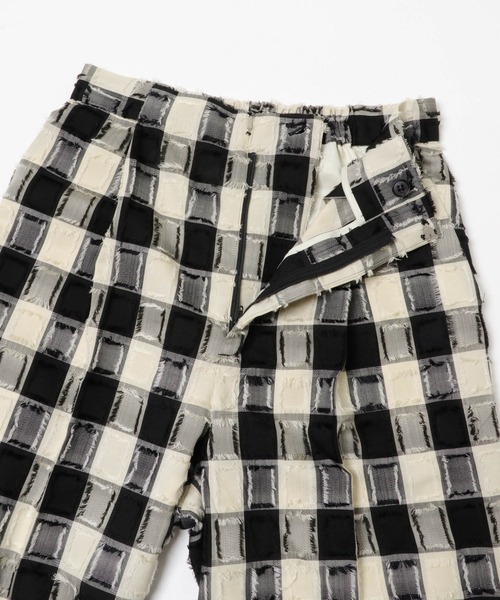 URBAN RESEARCH ROSSO WOMEN(アーバンリサーチ ロッソ)の「チェックジャガードストレートパンツ(その他パンツ・レディース・ブラック・36/38)」の8枚目の写真