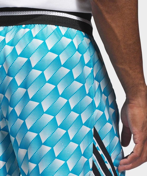 adidas（アディダス）の「アディダス クレージー ライトAOPショーツ / ハーフパンツ / アディダス adidas（その他パンツ・メンズ・ブルー・L(7inch)/M(7inch)/S(7inch)/XL(7inch)）」の4枚目の写真