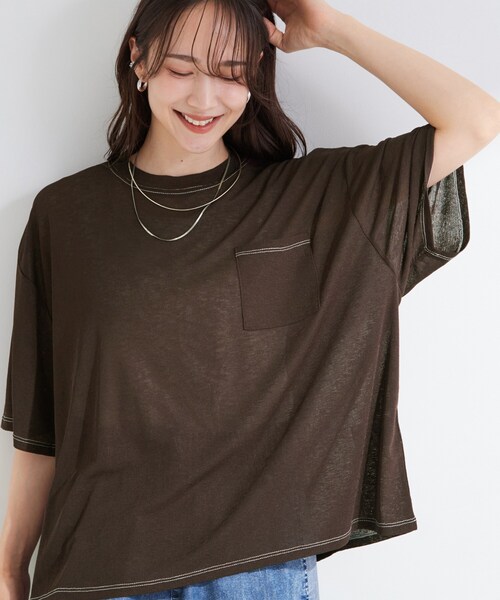 SHOO・LA・RUE（シューラルー）の「【S-LL/洗濯機可/体型カバー】ゆるっとこなれる 大人のシアースラブTシャツ（Tシャツ/カットソー・レディース・ブラック系/ダークブラウン/ベビーピンク/グリーン系・01/03/02/04）」の3枚目の写真
