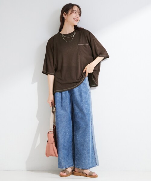 SHOO・LA・RUE（シューラルー）の「【S-LL/洗濯機可/体型カバー】ゆるっとこなれる 大人のシアースラブTシャツ（Tシャツ/カットソー・レディース・ブラック系/ダークブラウン/ベビーピンク/グリーン系・01/03/02/04）」の11枚目の写真