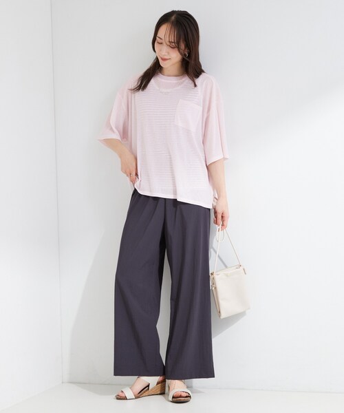 SHOO・LA・RUE（シューラルー）の「【S-LL/洗濯機可/体型カバー】ゆるっとこなれる 大人のシアースラブTシャツ（Tシャツ/カットソー・レディース・ブラック系/ダークブラウン/ベビーピンク/グリーン系・01/03/02/04）」の15枚目の写真