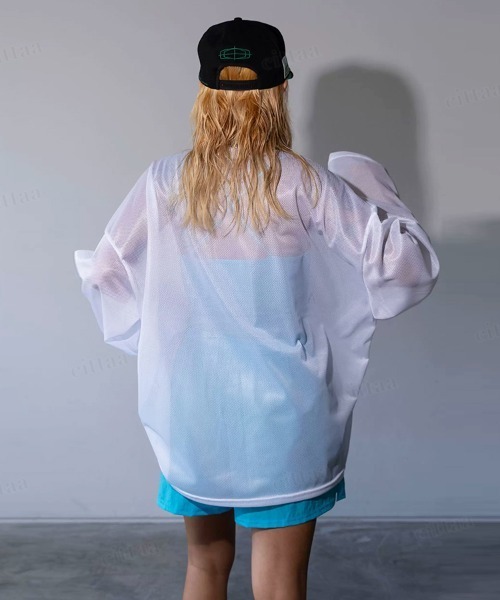 Dalfwin(ダールフィン)の「韓国ファッション AthleticsプリントメッシュVネック長袖トップス(Tシャツ/カットソー・レディース・ホワイト/ブラック/ライトブルー・FREE)」の7枚目の写真