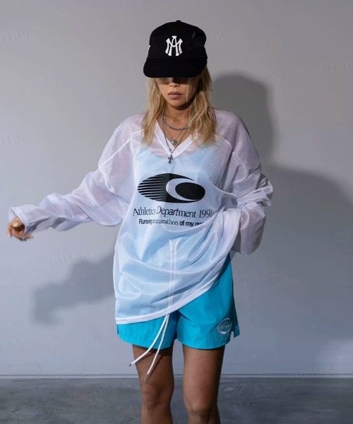 Dalfwin(ダールフィン)の「韓国ファッション AthleticsプリントメッシュVネック長袖トップス(Tシャツ/カットソー・レディース・ホワイト/ブラック/ライトブルー・FREE)」の9枚目の写真