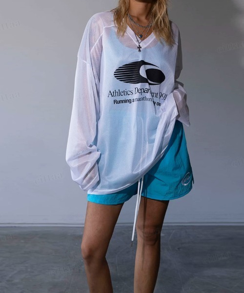 Dalfwin(ダールフィン)の「韓国ファッション AthleticsプリントメッシュVネック長袖トップス(Tシャツ/カットソー・レディース・ホワイト/ブラック/ライトブルー・FREE)」の10枚目の写真