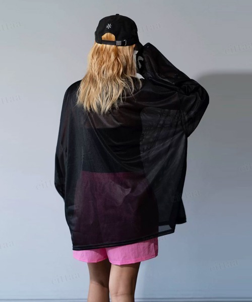 Dalfwin(ダールフィン)の「韓国ファッション AthleticsプリントメッシュVネック長袖トップス(Tシャツ/カットソー・レディース・ホワイト/ブラック/ライトブルー・FREE)」の15枚目の写真