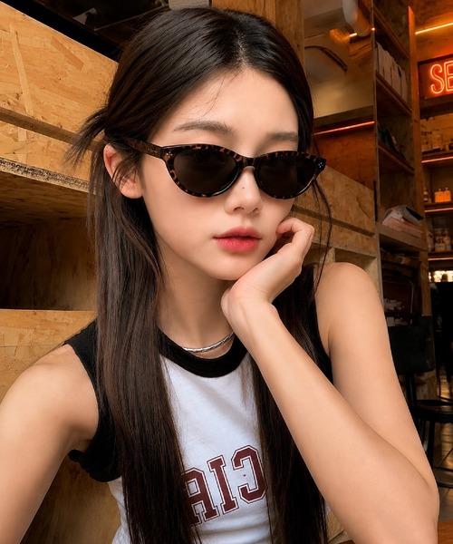 HALEY PESCA(ヘーリーペスカ)の「HALEY PESCA/【トレンド】キャットアイサングラス(サングラス・レディース・ブラック/レオパード・FREE)」の7枚目の写真