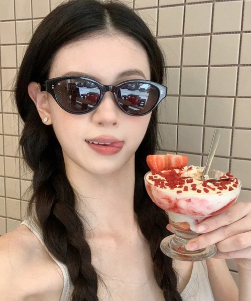 HALEY PESCA(ヘーリーペスカ)の「HALEY PESCA/【トレンド】キャットアイサングラス(サングラス・レディース・ブラック/レオパード・FREE)」の10枚目の写真