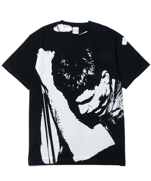 WHO'S WHO gallery(フーズフーギャラリー)の「VIDEO SHOP × PeterAnderson Facephoto TEE(Tシャツ/カットソー・レディース・ホワイト/ブラック系その他/ブラック・MEDIUM/SMALL)」の1枚目の写真
